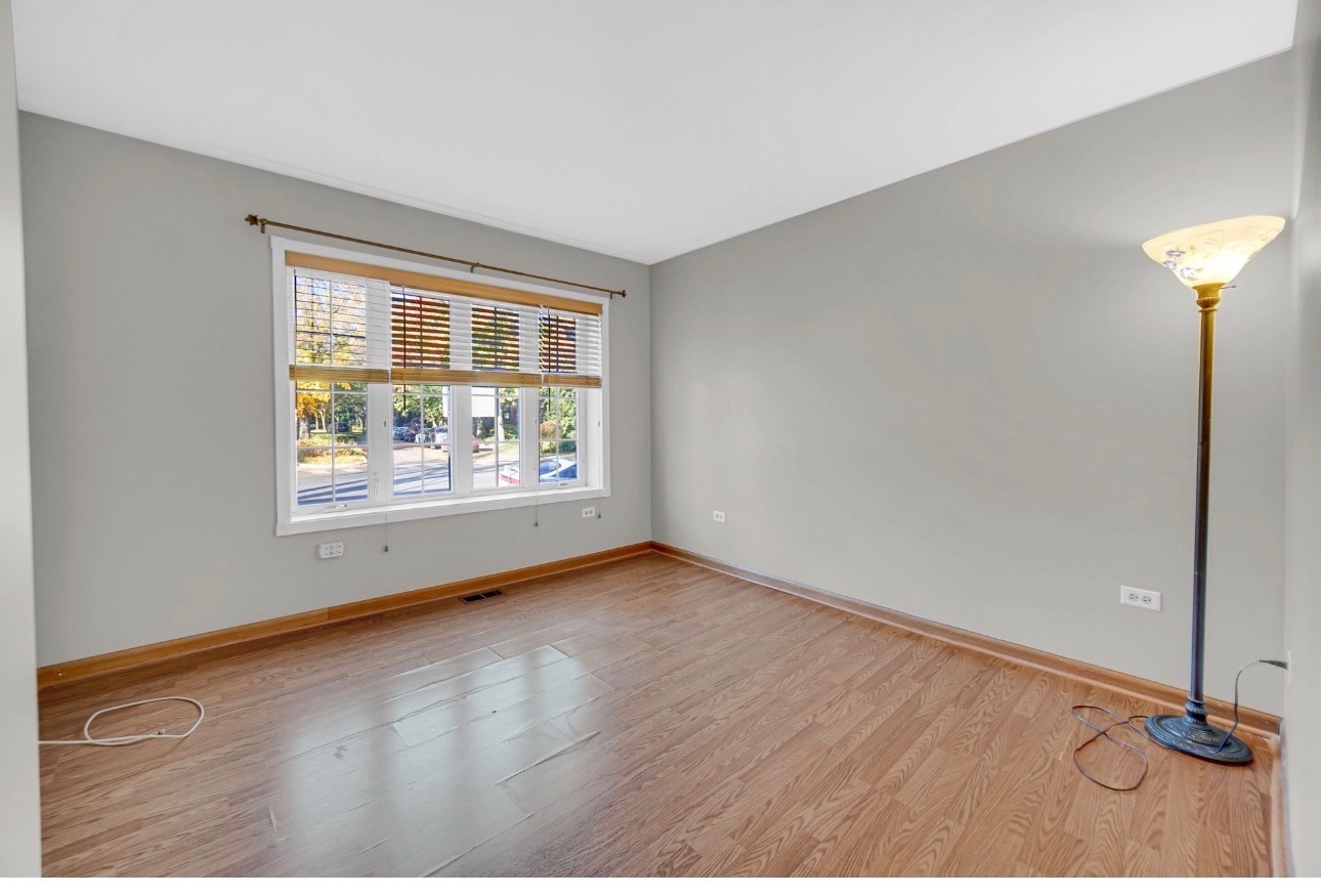 3329 S Racine Avenue