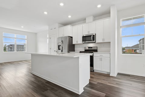Tiny photo for 2111 Yellowstone Boulevard, Mundelein, IL 60060 (MLS # 12690572)