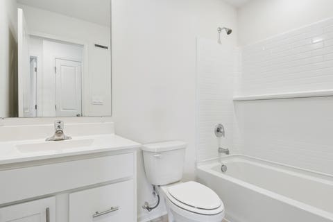 Tiny photo for 2111 Yellowstone Boulevard, Mundelein, IL 60060 (MLS # 12690572)