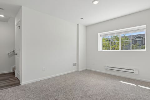 Tiny photo for 2111 Yellowstone Boulevard, Mundelein, IL 60060 (MLS # 12690572)