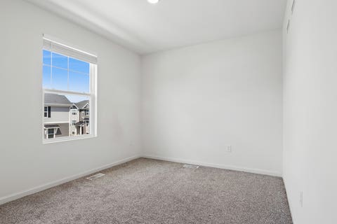 Tiny photo for 2111 Yellowstone Boulevard, Mundelein, IL 60060 (MLS # 12690572)