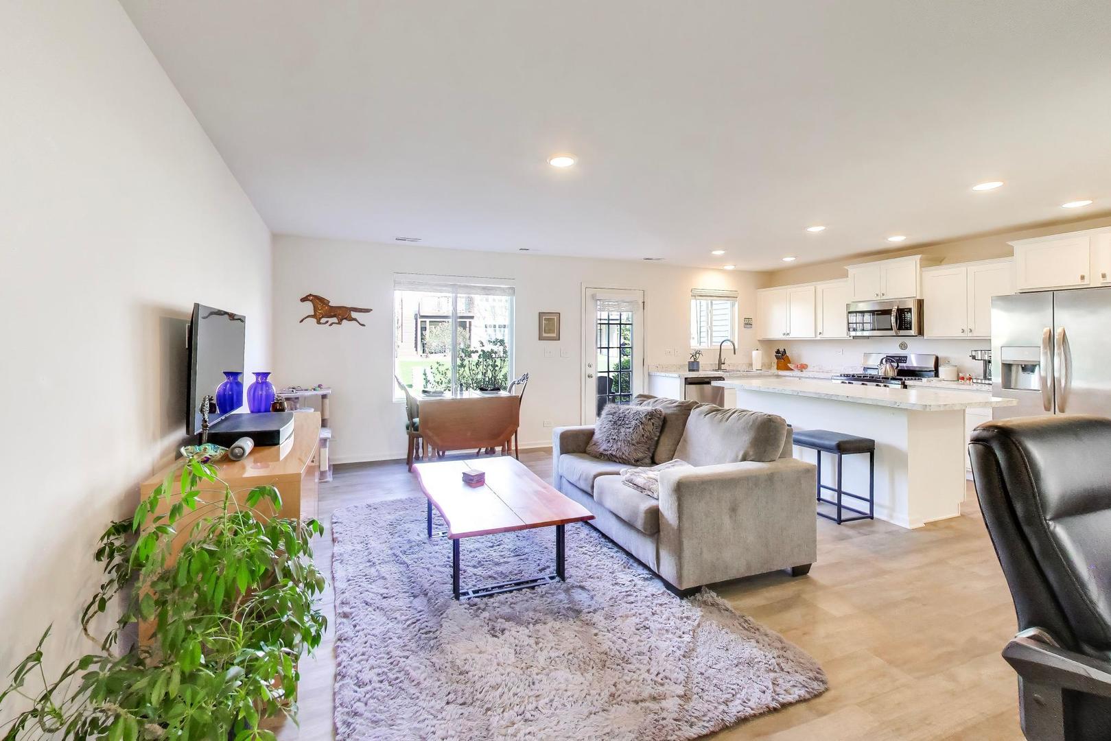 Properties 4 1205 Prairie View Parkway