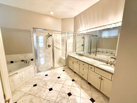 Tiny photo for 4 Greenbrier Court, Lake In The Hills, IL 60156 (MLS # 12457586)