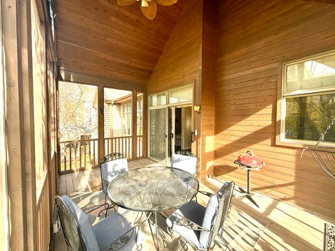 Tiny photo for 4 Greenbrier Court, Lake In The Hills, IL 60156 (MLS # 12457586)