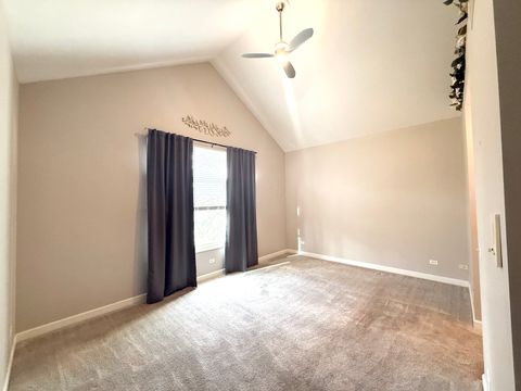 Tiny photo for 4 Greenbrier Court, Lake In The Hills, IL 60156 (MLS # 12457586)