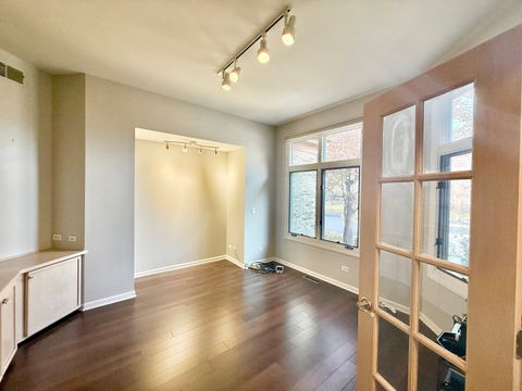 Tiny photo for 4 Greenbrier Court, Lake In The Hills, IL 60156 (MLS # 12457586)