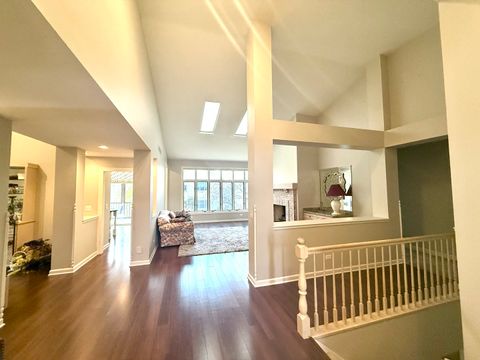 Tiny photo for 4 Greenbrier Court, Lake In The Hills, IL 60156 (MLS # 12457586)