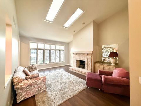 Tiny photo for 4 Greenbrier Court, Lake In The Hills, IL 60156 (MLS # 12457586)