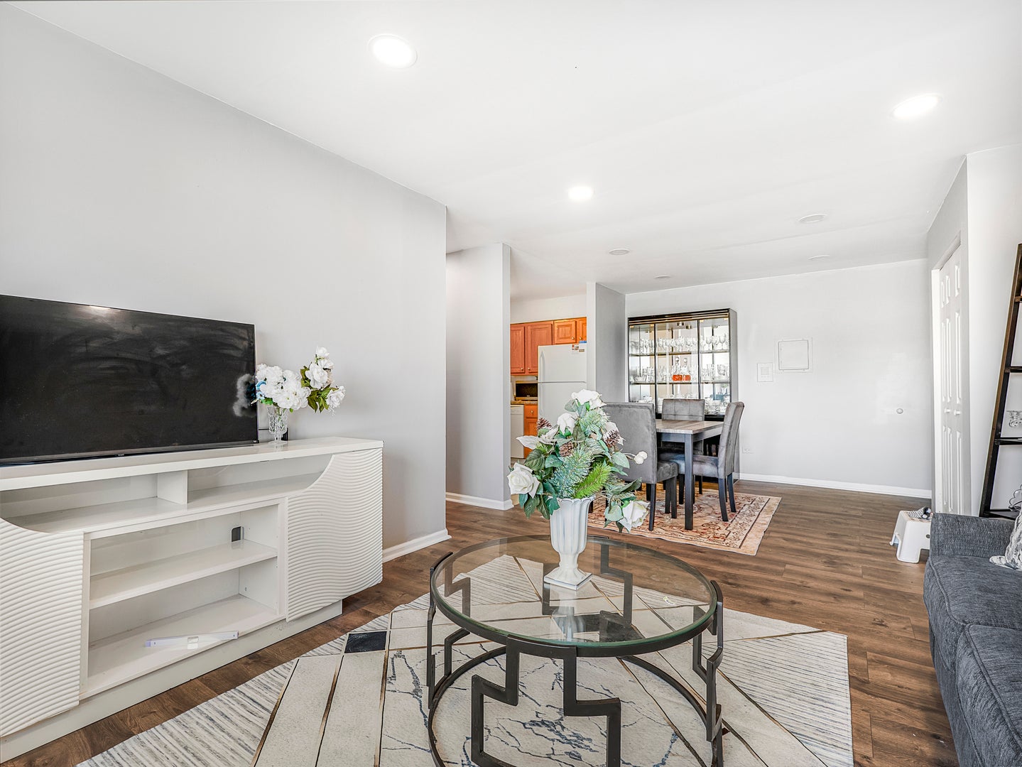 107 W Elk Trail 206