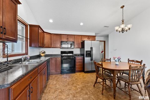 Tiny photo for 3705 W 46TH Street, Davenport, IA 52806 (MLS # QC4269312)