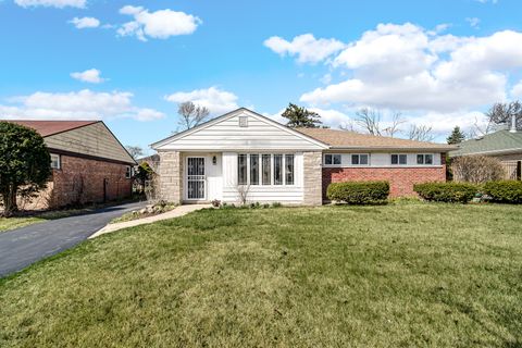 942 W Villa Drive Des Plaines IL 60016
