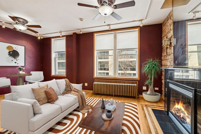 840 N California Avenue