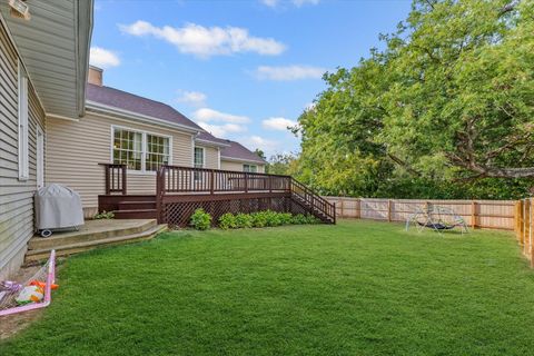 Tiny photo for 2402 Walden Woods Court, Mahomet, IL 61853 (MLS # 12488199)