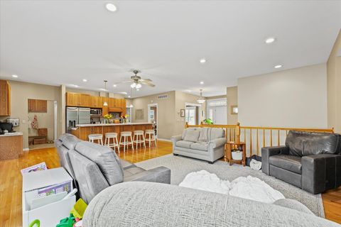 Tiny photo for 2402 Walden Woods Court, Mahomet, IL 61853 (MLS # 12488199)