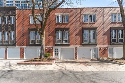 Photo of 1422 S State Street, Chicago, IL 60605 (MLS # 12610819)