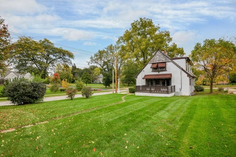 Tiny photo for 426 E Prairie Avenue, Wheaton, IL 60187 (MLS # 12790737)