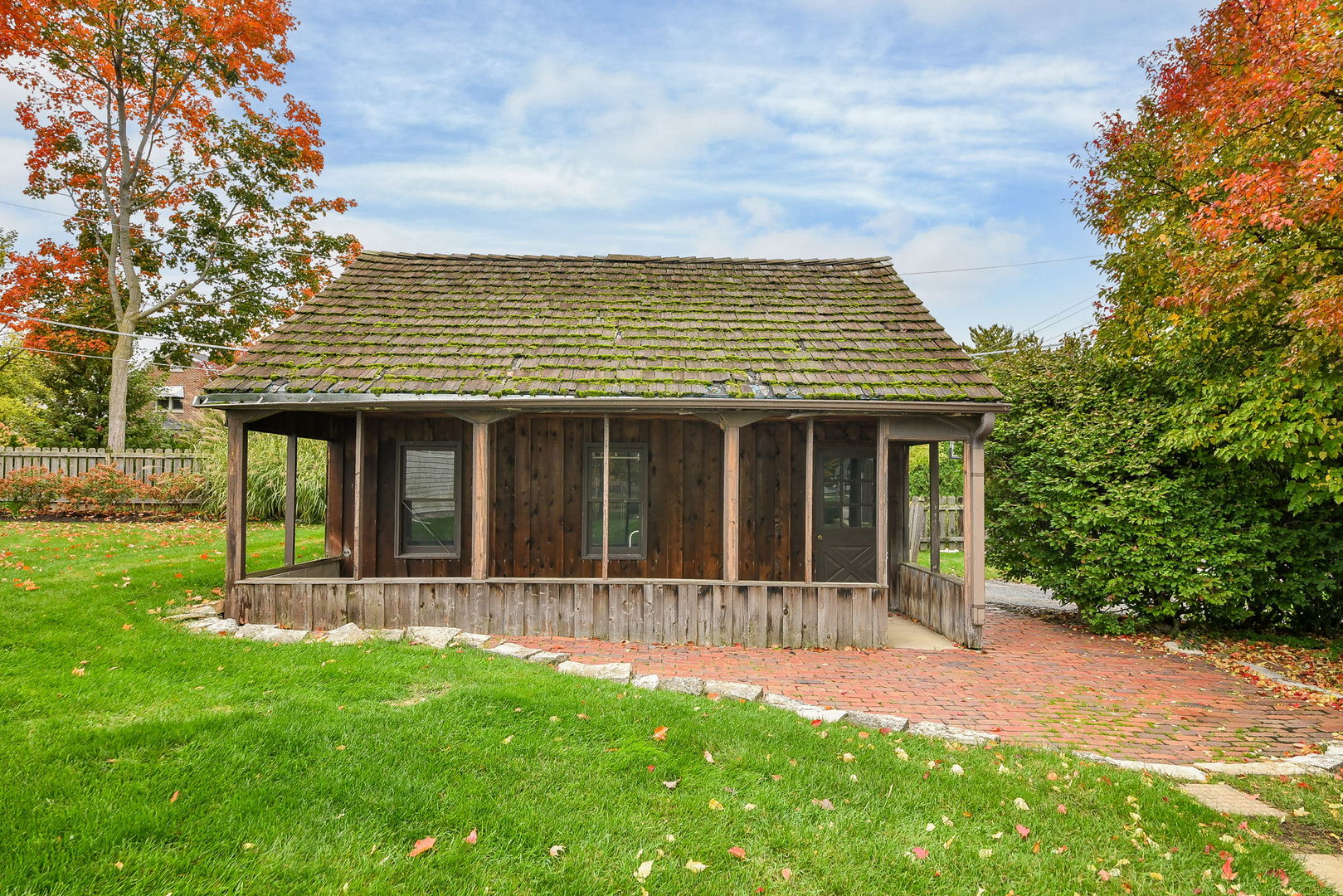 426 E Prairie Avenue