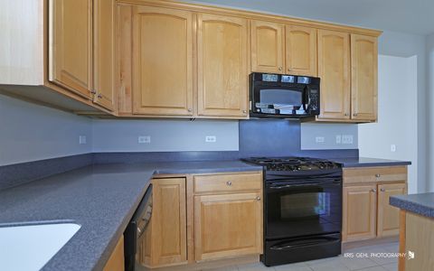Tiny photo for 3184 Comstock Court, Mundelein, IL 60060 (MLS # 12474631)