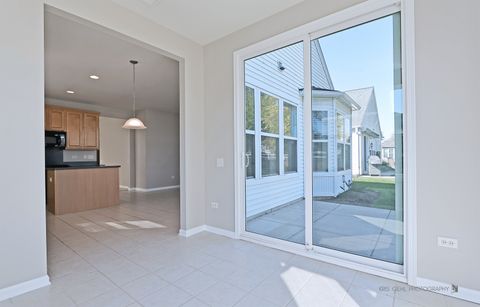 Tiny photo for 3184 Comstock Court, Mundelein, IL 60060 (MLS # 12474631)