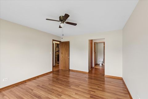 Tiny photo for 7050 Brighton Court #203, Woodridge, IL 60517 (MLS # 12676415)