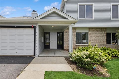 Tiny photo for 7050 Brighton Court #203, Woodridge, IL 60517 (MLS # 12676415)