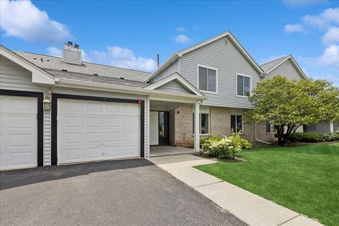 Tiny photo for 7050 Brighton Court #203, Woodridge, IL 60517 (MLS # 12676415)