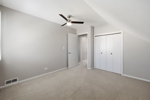 Tiny photo for 400 Banbury Avenue, Elk Grove Village, IL 60007 (MLS # 12628015)