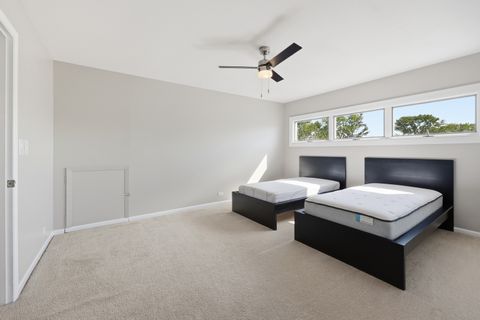 Tiny photo for 400 Banbury Avenue, Elk Grove Village, IL 60007 (MLS # 12628015)