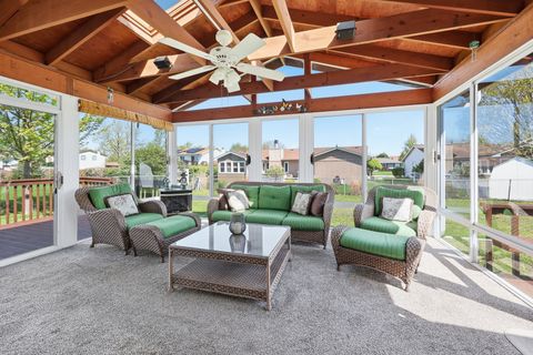 Tiny photo for 400 Banbury Avenue, Elk Grove Village, IL 60007 (MLS # 12628015)