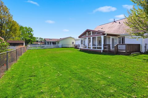 Tiny photo for 400 Banbury Avenue, Elk Grove Village, IL 60007 (MLS # 12628015)