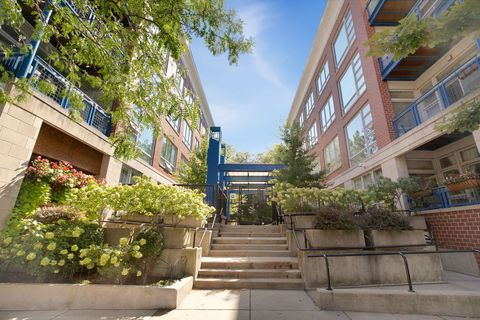 Photo of 1141 W Washington Boulevard #246, Chicago, IL 60607 (MLS # 12488592)