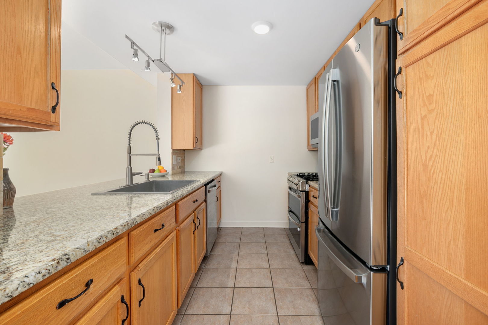 1141 W Washington Boulevard 246