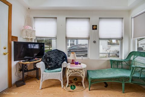 Tiny photo for 1719 Kelly Avenue, Crest Hill, IL 60403 (MLS # 12609618)