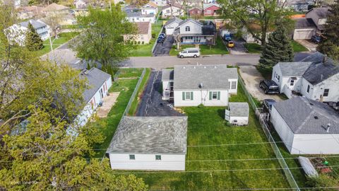 Tiny photo for 1719 Kelly Avenue, Crest Hill, IL 60403 (MLS # 12609618)
