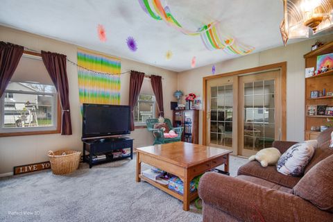 Tiny photo for 1719 Kelly Avenue, Crest Hill, IL 60403 (MLS # 12609618)