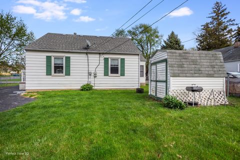Tiny photo for 1719 Kelly Avenue, Crest Hill, IL 60403 (MLS # 12609618)