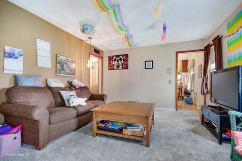Tiny photo for 1719 Kelly Avenue, Crest Hill, IL 60403 (MLS # 12609618)