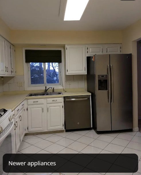 330 E Forest Knoll Drive