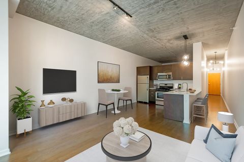 Tiny photo for 1345 S Wabash Avenue #606, Chicago, IL 60605 (MLS # 12472804)