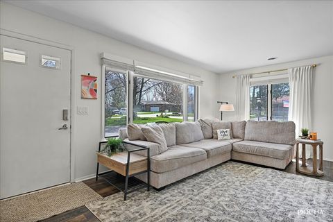 Tiny photo for 19 Maple Street, Yorkville, IL 60560 (MLS # 12462831)