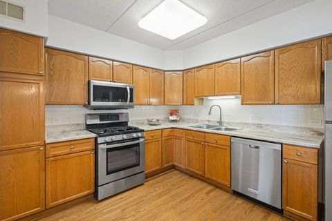 Tiny photo for 201 N Vail Avenue #305, Arlington Heights, IL 60004 (MLS # 12495847)