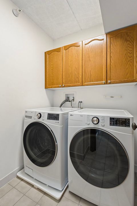 Tiny photo for 201 N Vail Avenue #305, Arlington Heights, IL 60004 (MLS # 12495847)