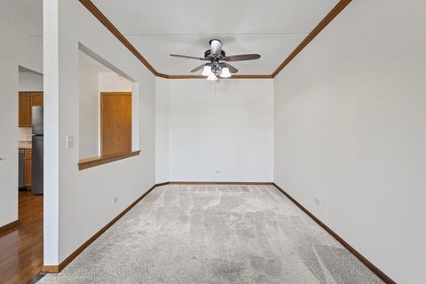 Tiny photo for 201 N Vail Avenue #305, Arlington Heights, IL 60004 (MLS # 12495847)