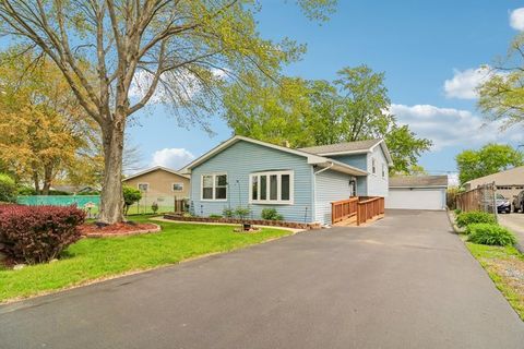 Tiny photo for 1117 Crescent Court, Round Lake Beach, IL 60073 (MLS # 12634482)