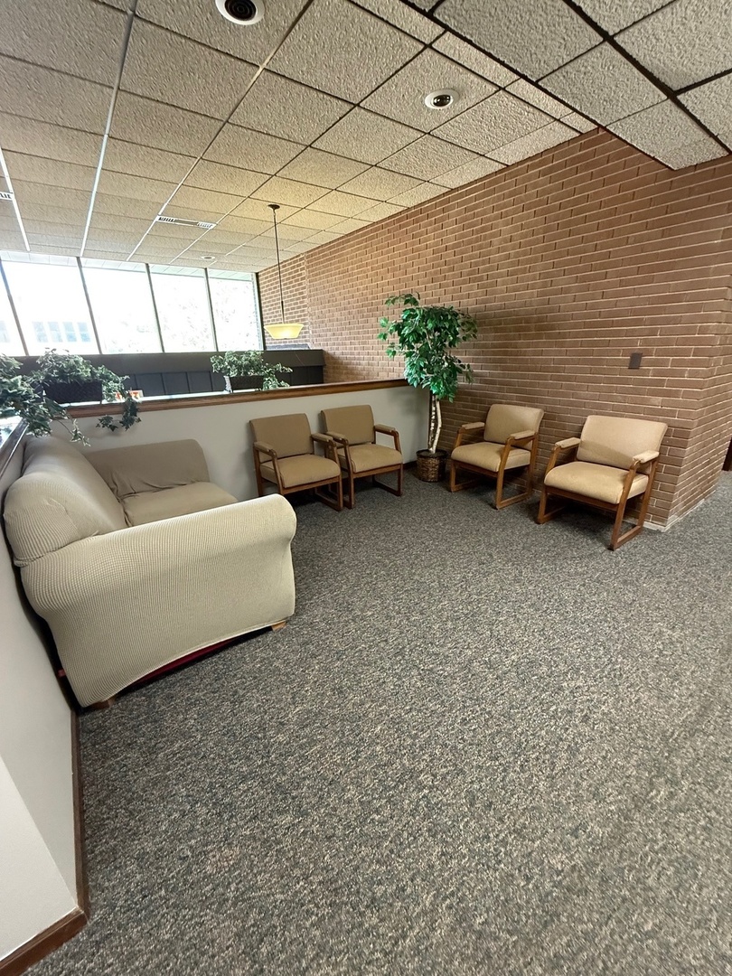 505 E Hawley Street 505-511