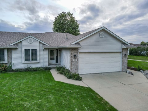 Photo of 921 Beauchamp Avenue, Manteno, IL 60950 (MLS # 12768966)