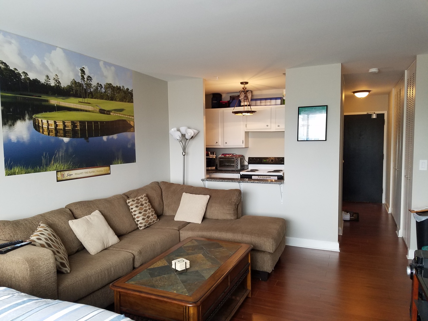 607 W Wrightwood Avenue 607