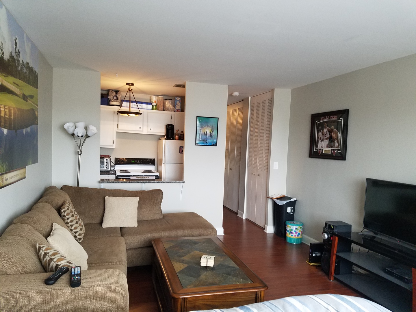 607 W Wrightwood Avenue 607