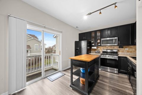 Tiny photo for 1658 N Fieldstone Drive, Shorewood, IL 60404 (MLS # 12521496)