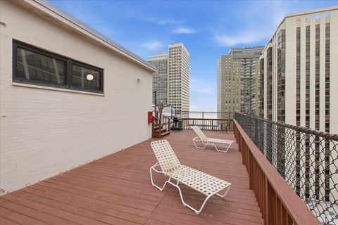 Tiny photo for 33 E Cedar Street #5B, Chicago, IL 60611 (MLS # 12629771)